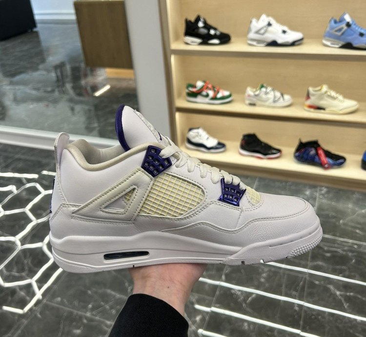 Jordan 4 Retro Metallic Purple