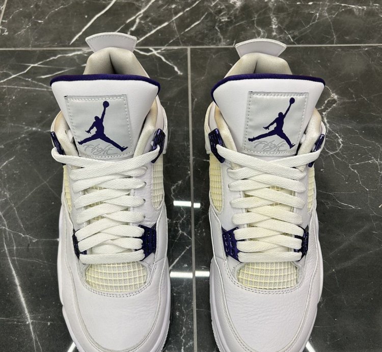 Jordan 4 Retro Metallic Purple