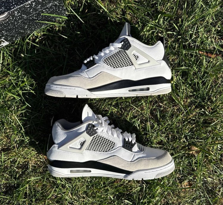 Jordan 4 Retro Military Black