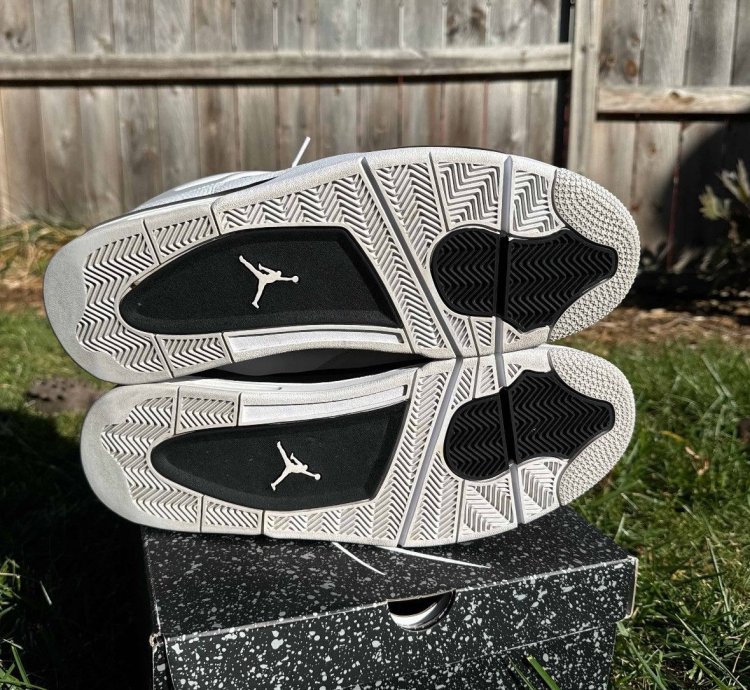 Jordan 4 Retro Military Black