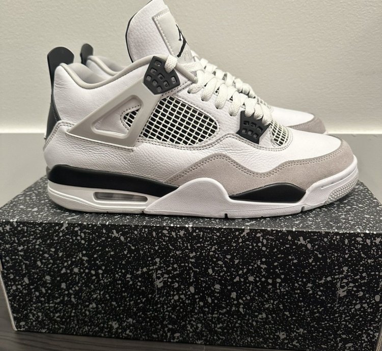 Jordan 4 Retro Military Black Size 11