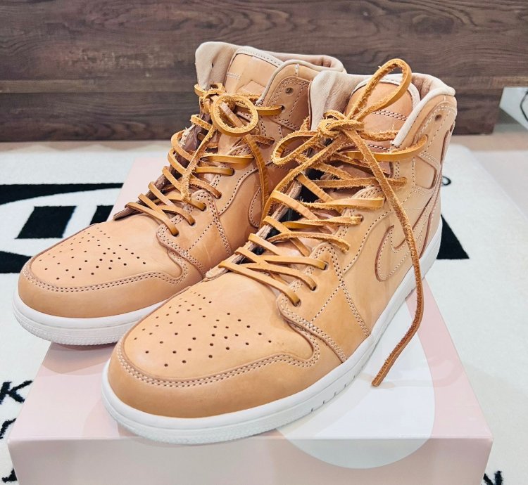2015 Vintage Nike Air Jordan Pinnaclevachetta Tan Sneakers