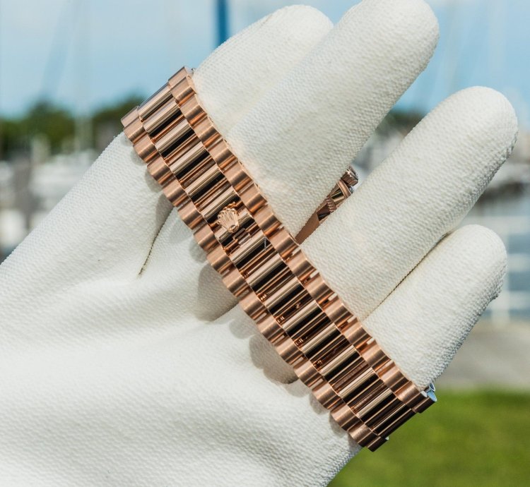 Rolex Day-date 40 Unworn 2023 Day-date 40mm Chocolate Baguette 228235