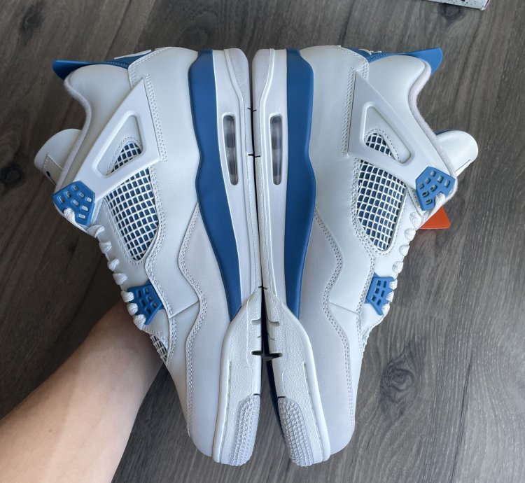 Jordan 4 Retro Military Blue 2024