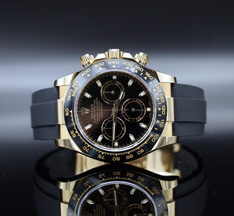 Rolex Daytona Oysterflex - 2021 - Black Dial - Yellowgold - Fullset