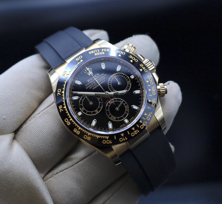 Rolex Daytona Oysterflex - 2021 - Black Dial - Yellowgold - Fullset