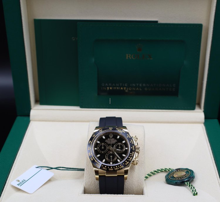 Rolex Daytona Oysterflex - 2021 - Black Dial - Yellowgold - Fullset