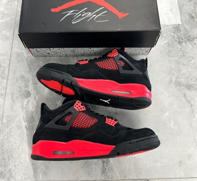 Jordan 4 Retro Red Thunder