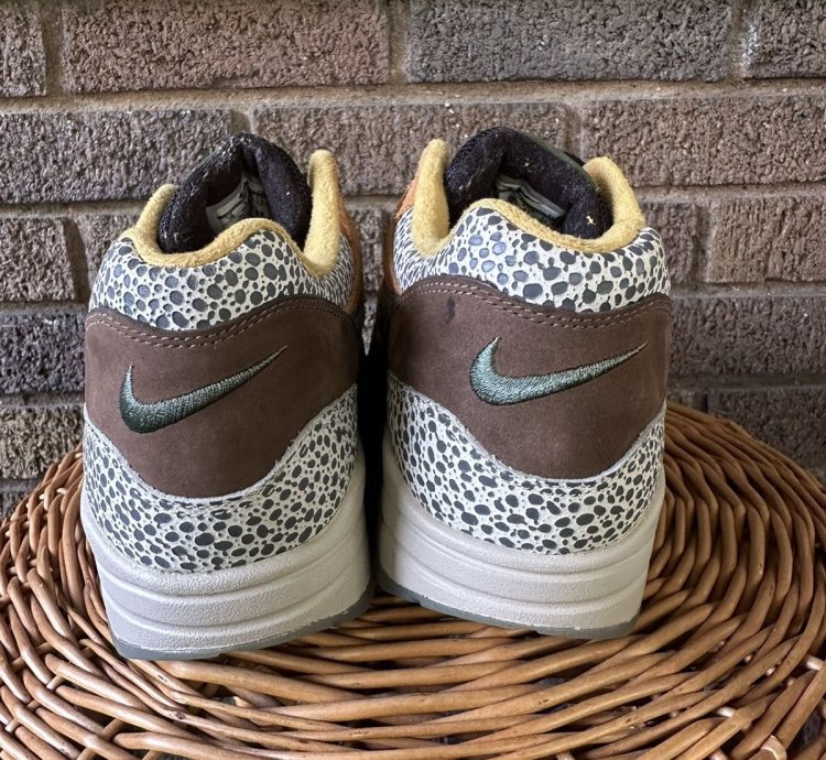 2016 Atmos Air Max Safari