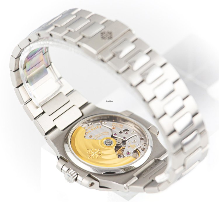 Patek Philippe Nautilus Steel Blue Dial 5800 1a-001 Full Set