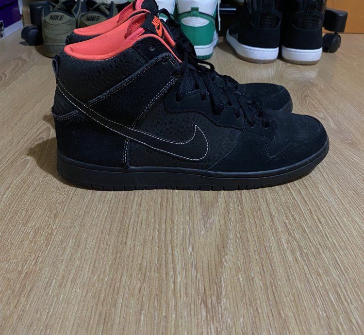 Nike Sb Dunk High Black Safari Atomic Red