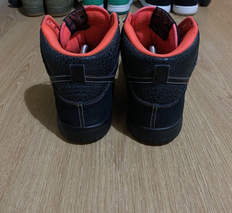 Nike Sb Dunk High Black Safari Atomic Red