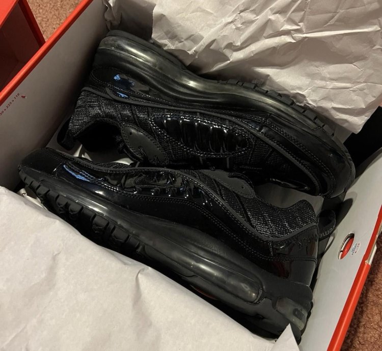 2016 Nike Air Max 98 Supreme 844694-001 Us10 5