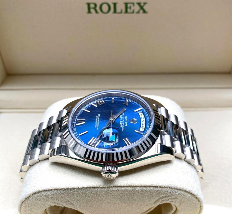 Rolex Day-date 40 Unworn 2025 Day-date 40 Blue Roman Numerals 228239-0007 Complete