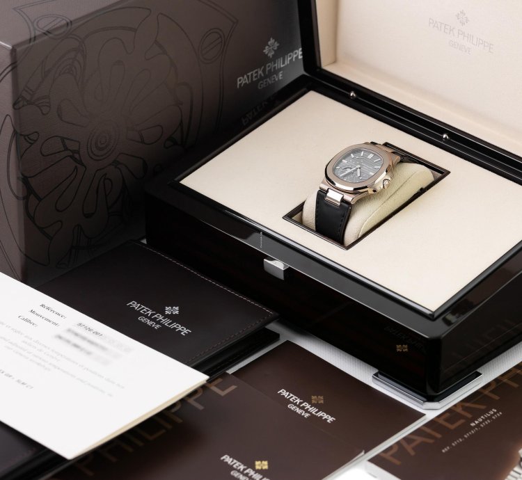 Patek Philippe Nautilus Tiffany Co Wg Ref 5712g 001 Full Set 2013