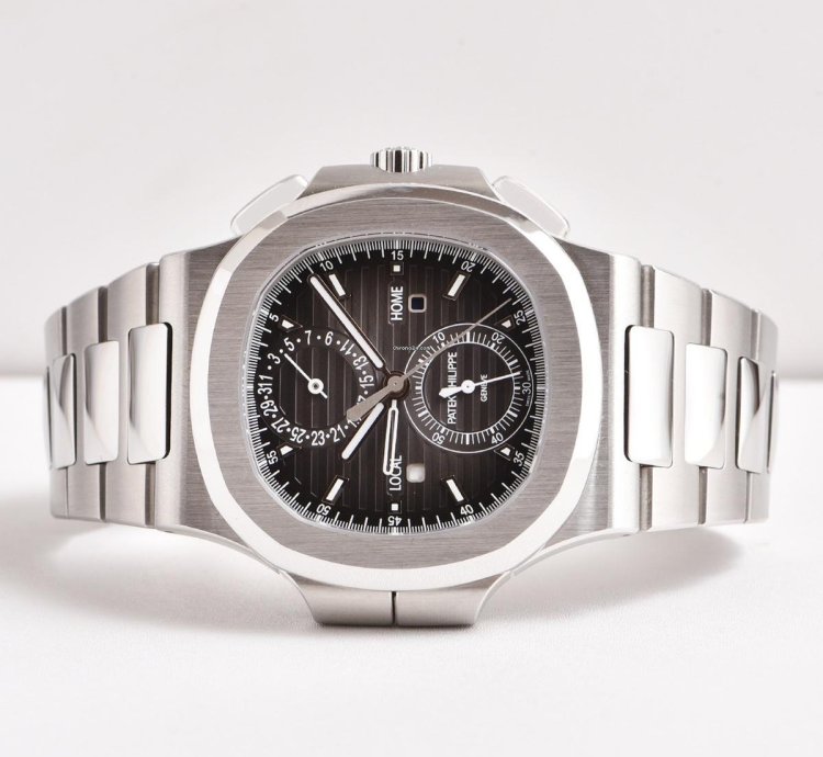 Patek Philippe Nautilus Travel Time 5990 1a Fullset 2017