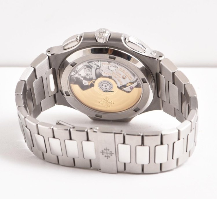 Patek Philippe Nautilus Travel Time 5990 1a Fullset 2017