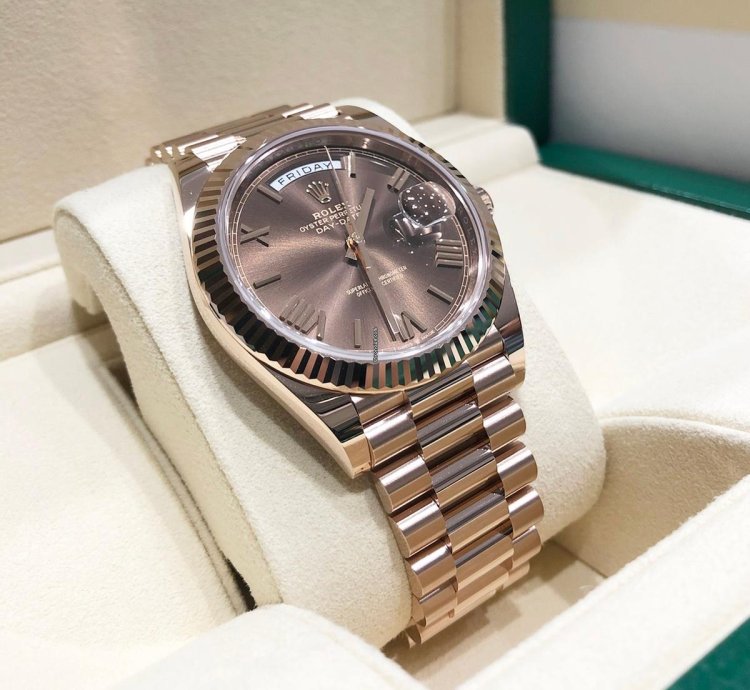 Rolex Day-date 40 Unworn Day-date 40mm 228235 Rose Gold Fluted Bezel Chocolate Roman Dial President