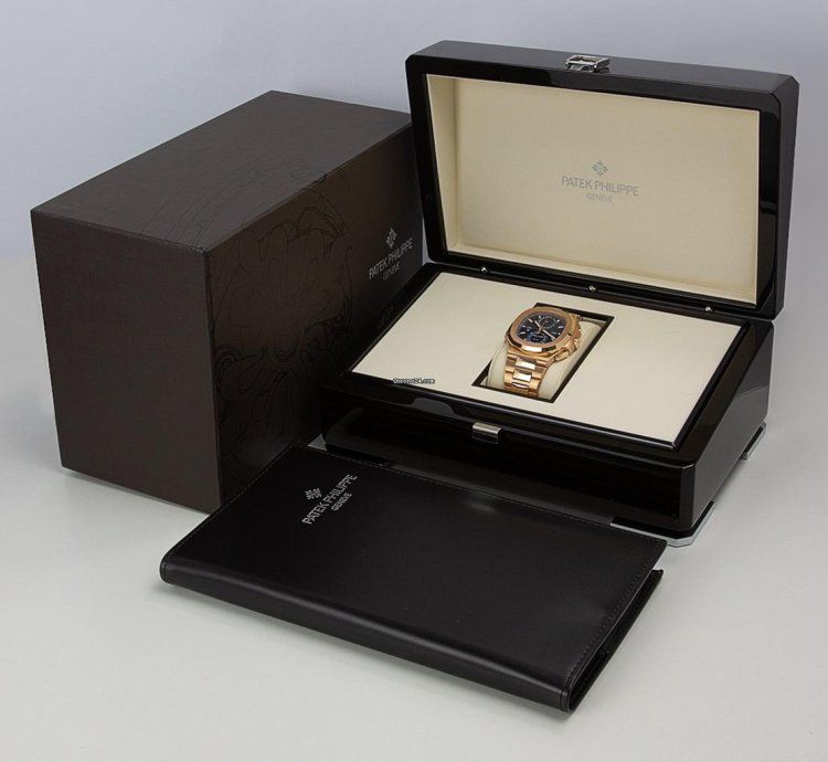 Patek Philippe Nautilus Travel Time Chronograph 5990 1r-001