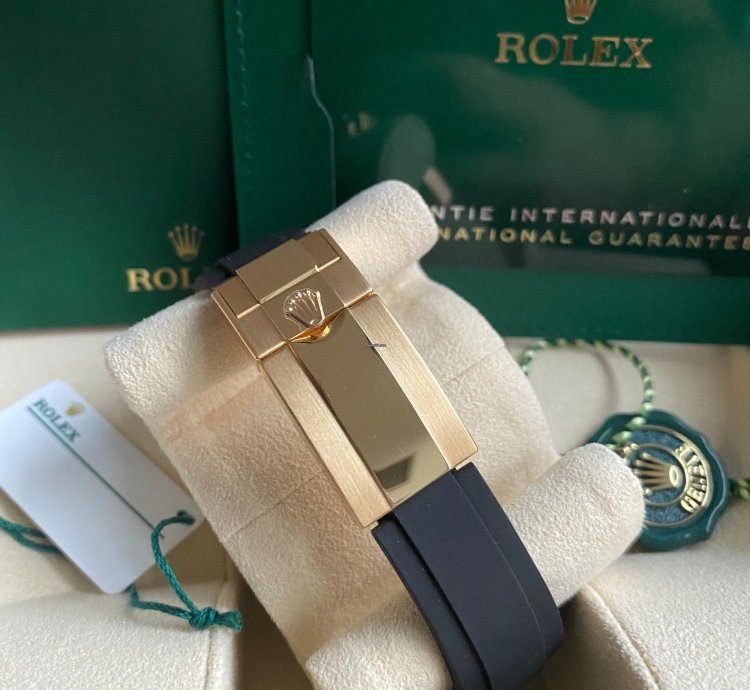 Rolex Daytona Oysterflex Yellow Gold 116518ln Champagne Dial - Unworn 2022