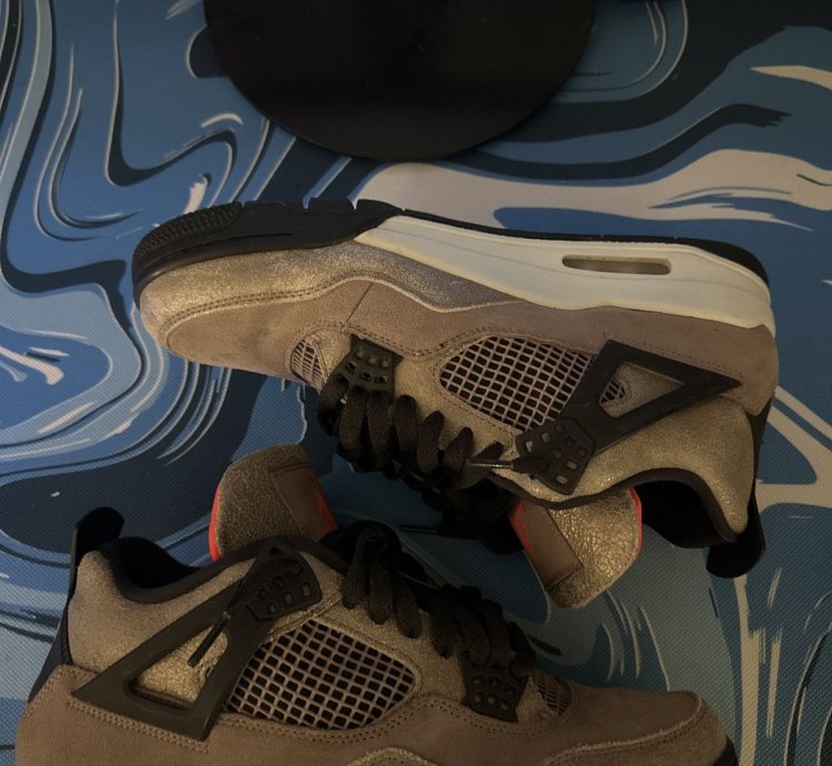 Jordan 4 Retro Taupe Haze
