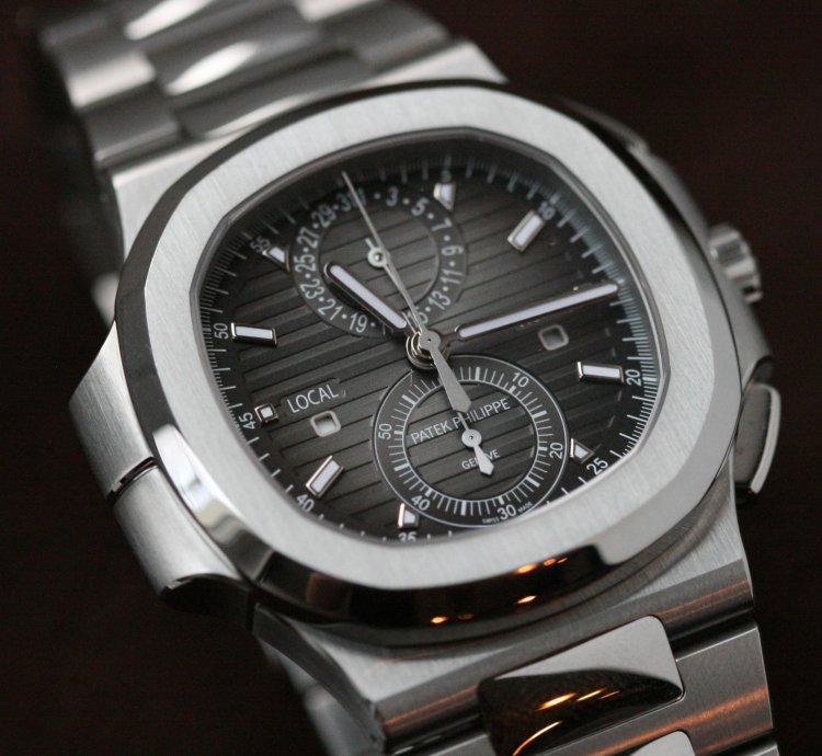 Patek Philippe Nautilus Travel Time Chronograph Mint Condition Full Set