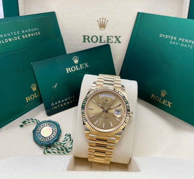 Rolex Day-date 40 Unworn Day-date 40mm 228238 Yellow Gold Presidential Bracelet Champagne Index Dial