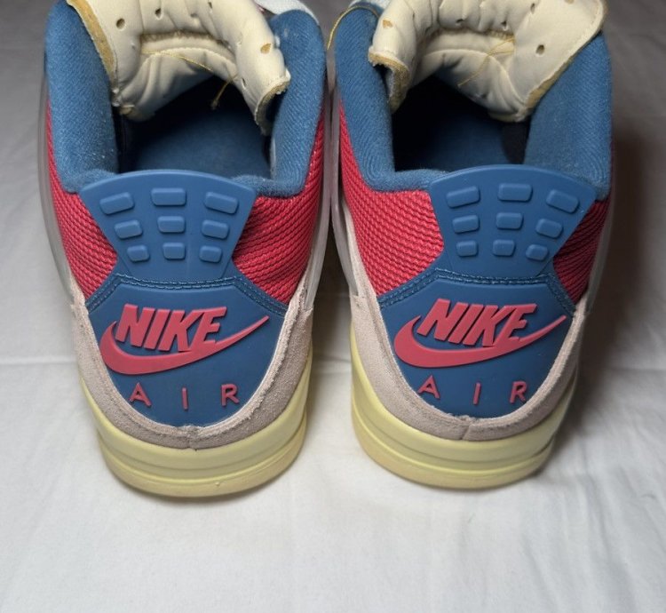 Jordan 4 Retro Union Guava Ice