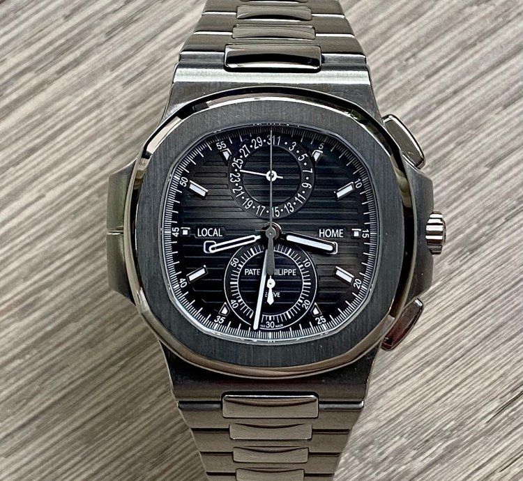 Patek Philippe Nautilus Travel Time Ref 5990 1a