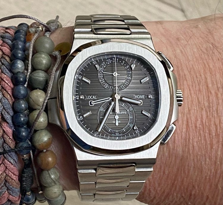Patek Philippe Nautilus Travel Time Ref 5990 1a