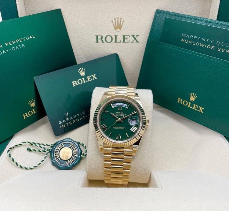 Rolex Day-date 40 Unworn Day-date 40mm 228238 Yellow Gold Presidential Bracelet Green Roman Dial