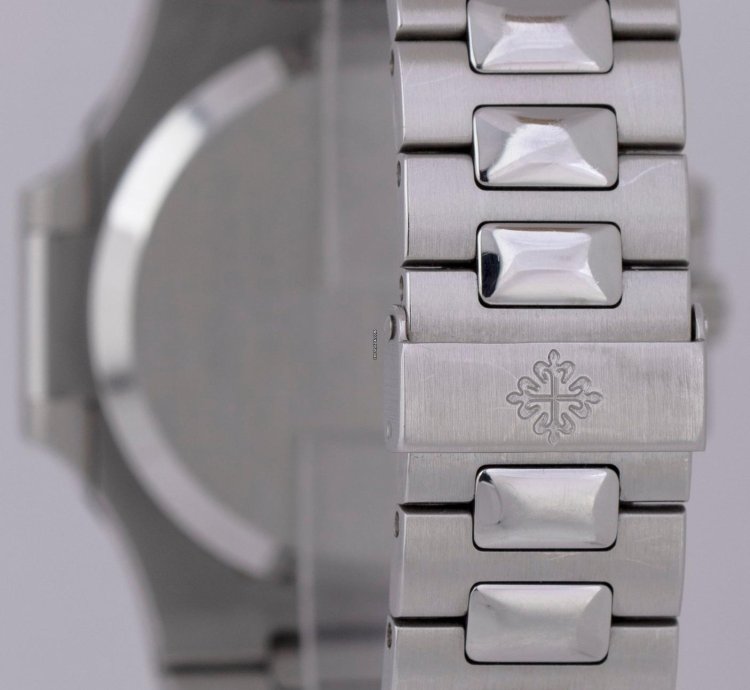 Patek Philippe Nautilus Unpolished Papers Nautilus Comet 3710 1a Black Roman 42mm