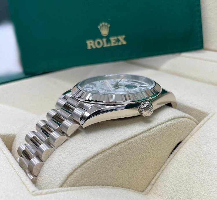 Rolex Day-date 40 Unworn Day-date 40mm 228239 White Gold Meteorite Baguette Diamond Dial President Bracelet