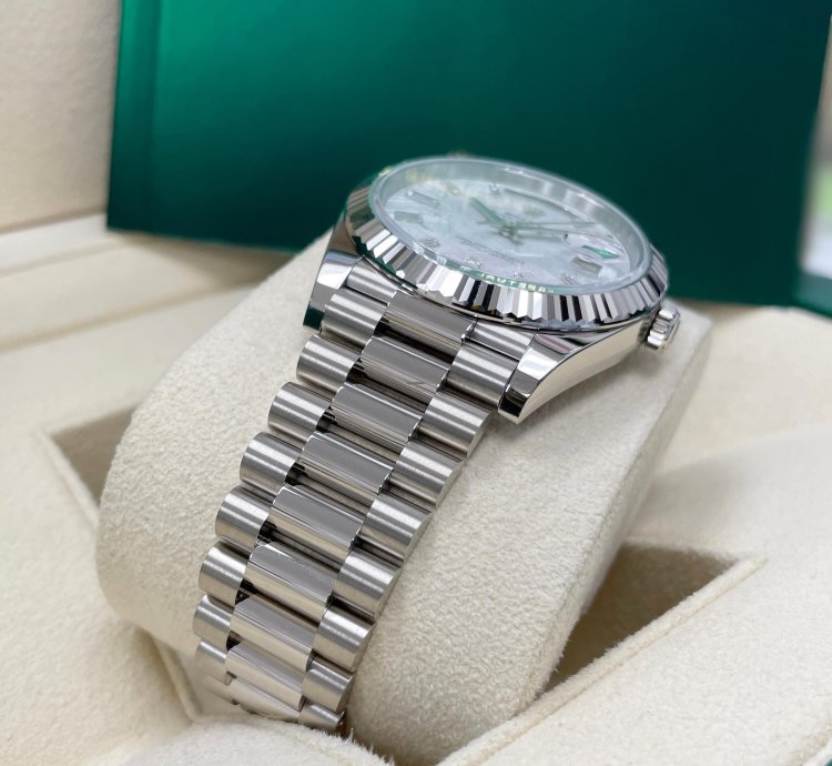 Rolex Day-date 40 Unworn Day-date 40mm 228239 White Gold Meteorite Baguette Diamond Dial President Bracelet