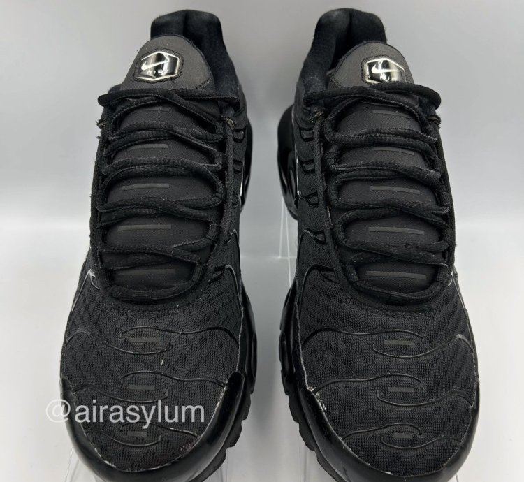2017 Nike Air Max Plus Tuned Air Tn Ninja