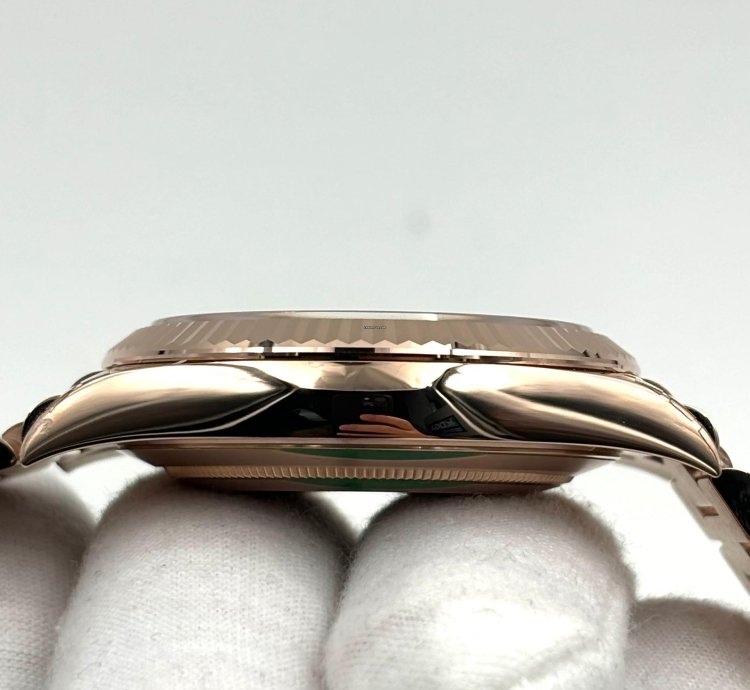 Rolex Day-date 40 Unworn Day-date 40mm Green Roman Dial Rose Gold Bracelet 228235 Box Papers 2024