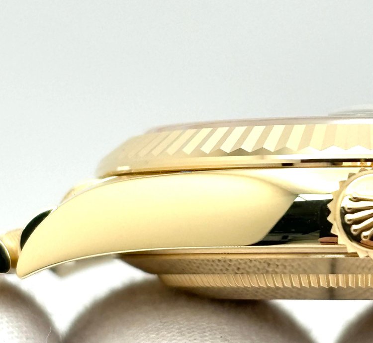 Rolex Day-date 40 Unworn Day-date 40mm Green Roman Dial Yellow Gold Bracelet 228238 Box Papers 2024