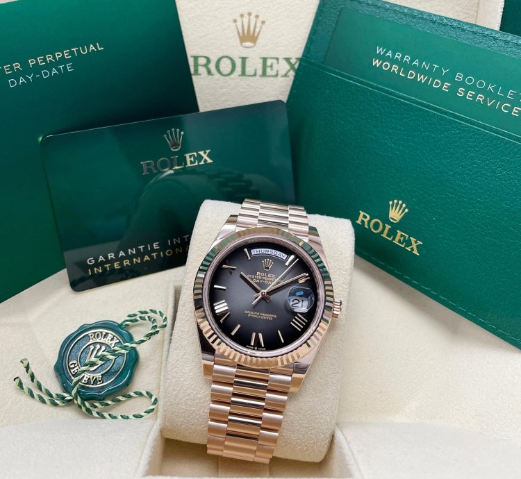 Rolex Day-date 40 Unworn Day-date 40mm Slate Ombre Dial 228235 Rose Gold Presidential Bracelet
