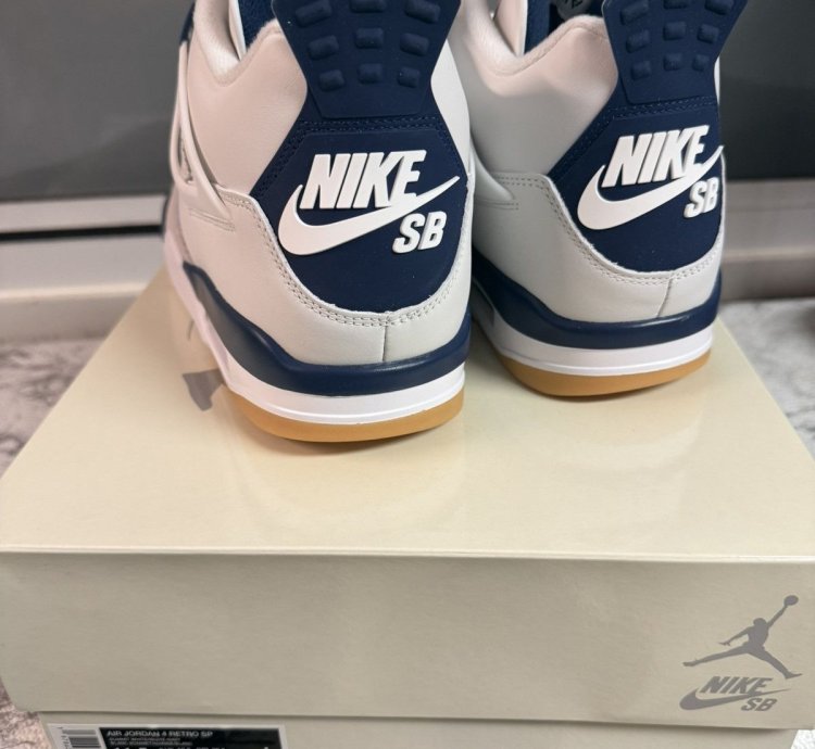 Jordan 4 Sb Navy