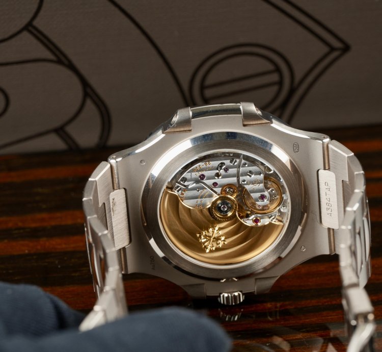 Patek Philippe Nautilus White Gold 2022 Box And Papers