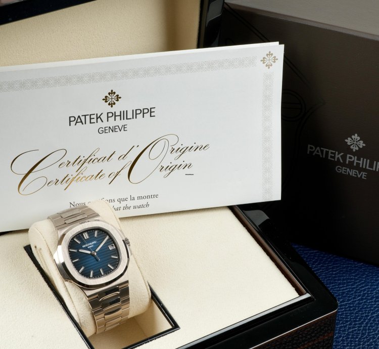 Patek Philippe Nautilus White Gold 2022 Box And Papers