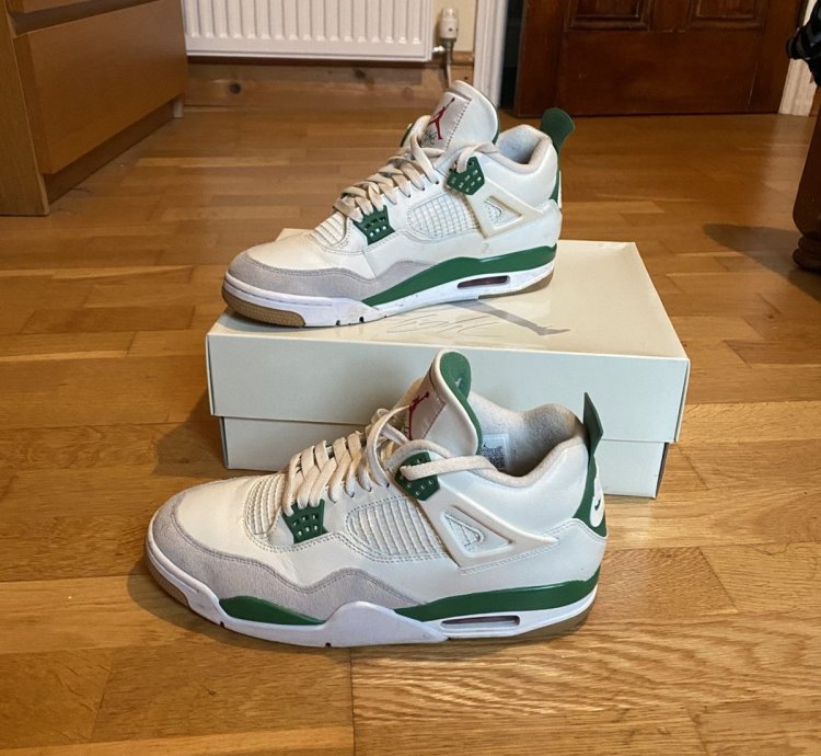 Jordan 4 Sb Pine Green