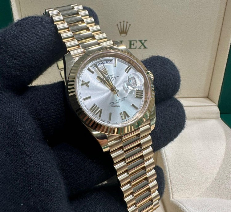 Rolex Day-date 40 Unworn Full Set 2021