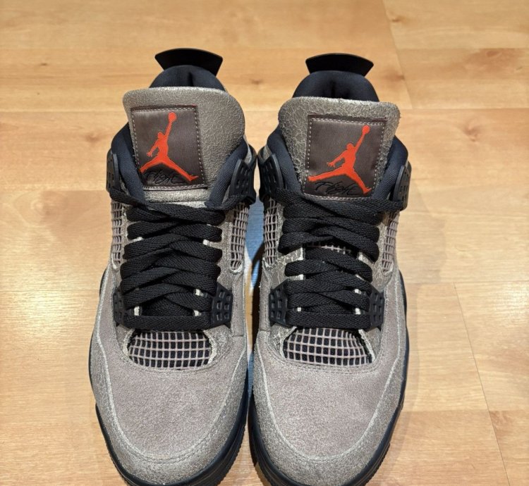 Jordan 4 Taupe Haze