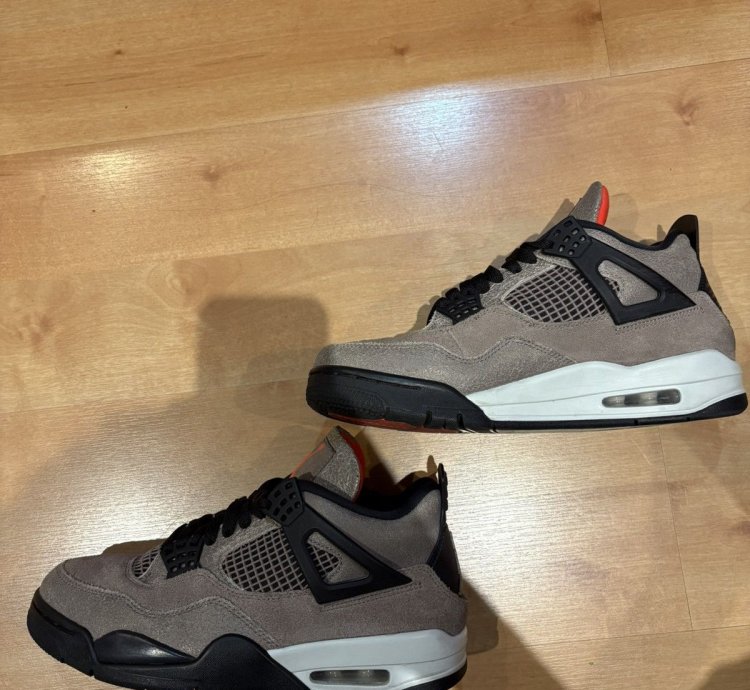 Jordan 4 Taupe Haze