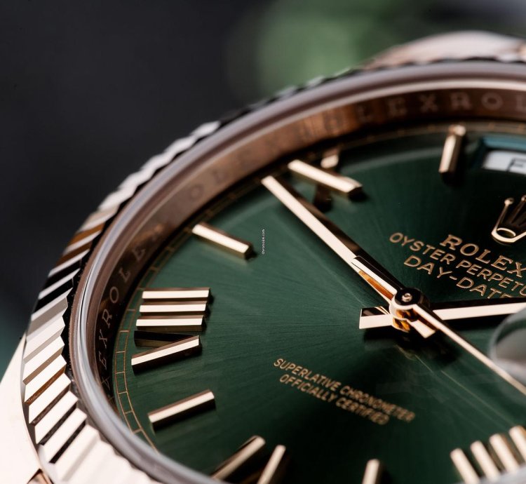 Rolex Day-date 40 Unworn Full Set 228235