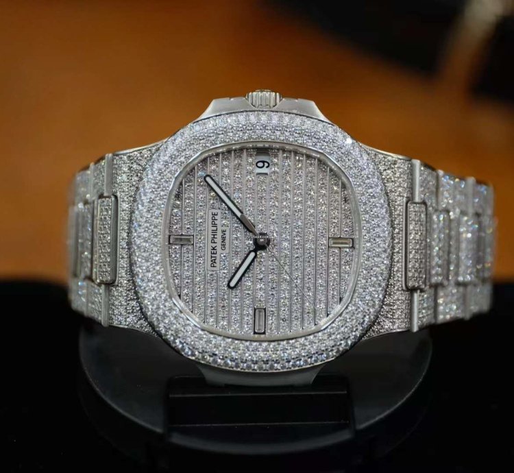 Patek Philippe Nautilus White Gold Diamond Automatic Watch 40mm