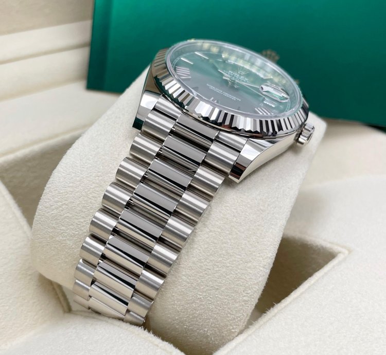 Rolex Day-date 40 Unworn Olive Green Roman Dial 40mm White Gold Fluted Bezel 228239 President Bracelet