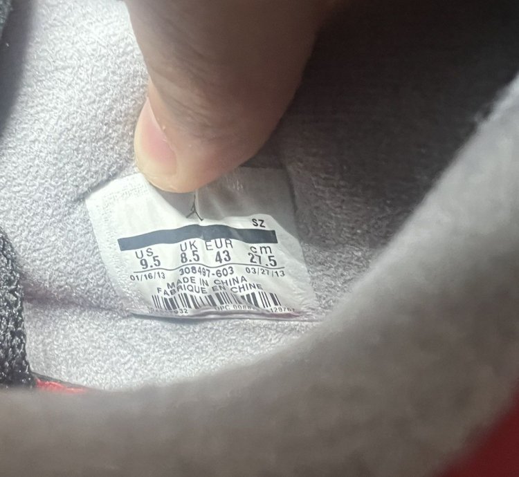 Jordan 4 Toro Bravo