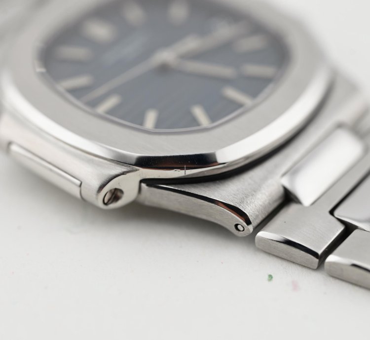 Patek Philippe Nautilus With Extract